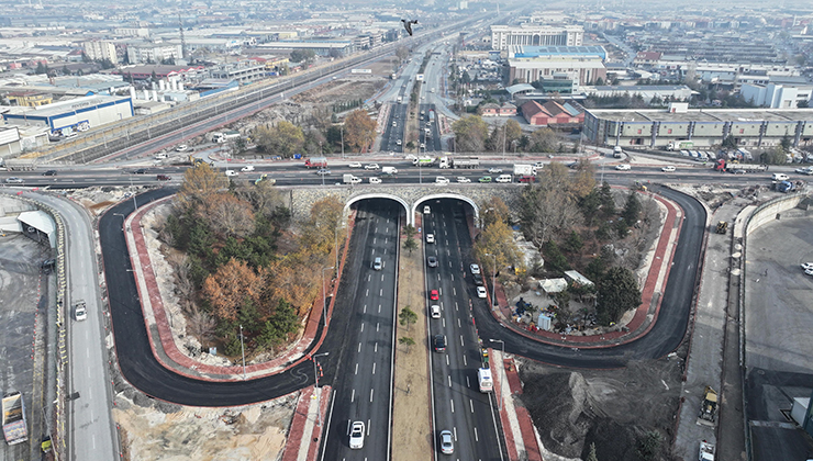 Konya’daki kavşağın 2 şeridi trafiğe açıldı