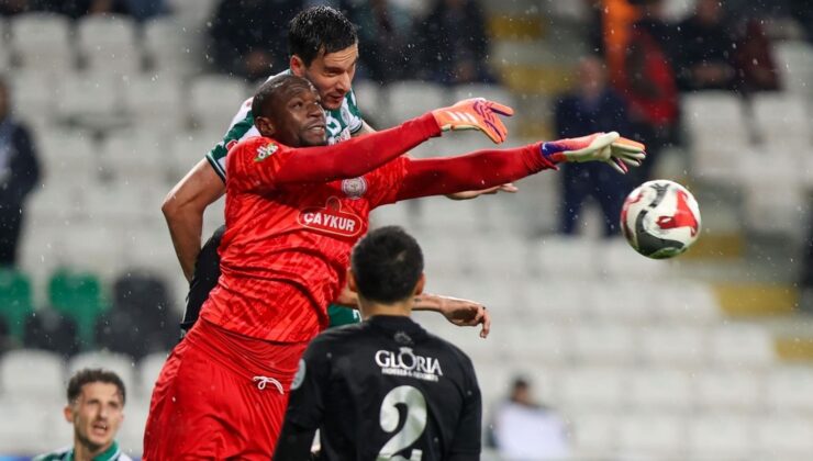 Konyaspor 1 puanı zor kurtardı! Hasret sürüyor!