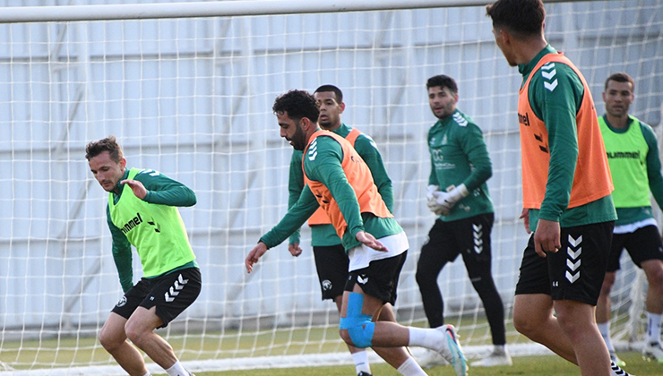 Konyaspor günü tek idmanla geçirecek