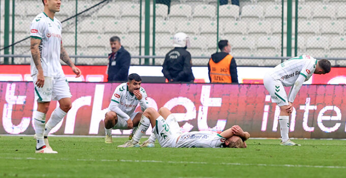 Konyaspor sezona Avrupa hedefiyle başladı, düşme korkusuyla bitirdi!