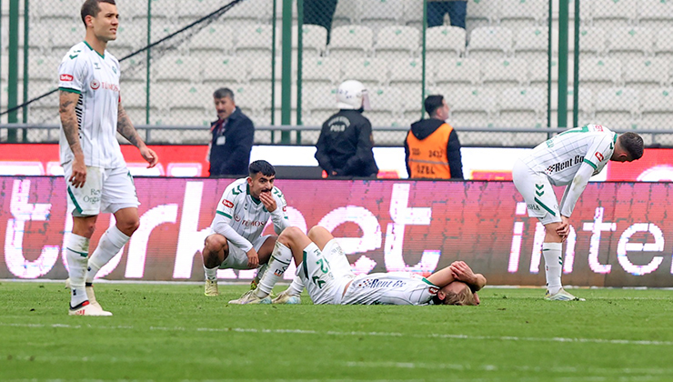 Konyaspor sezona Avrupa hedefiyle başladı, düşme korkusuyla bitirdi!