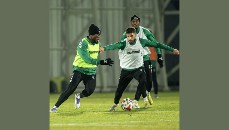 Konyaspor’da Muleka dönüyor, Sitya sınırda