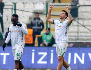 Konyaspor’un golcüsü yarışta ilk 4’te