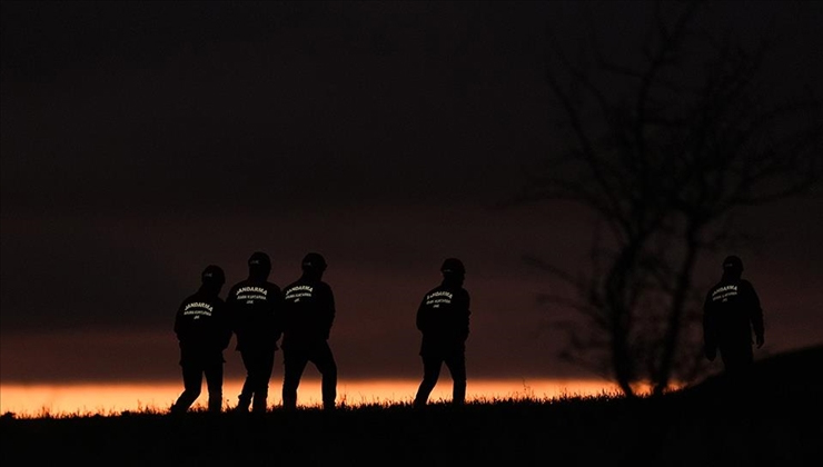 Libya Genelkurmay Başkanı Orgeneral Al-Haddad’ın içinde bulunduğu jetin enkazındaki çalışmalar sürüyor