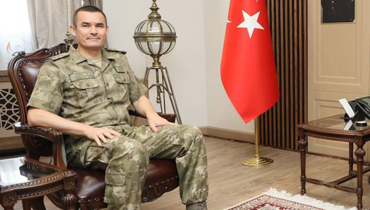 Makam aracıyla insan kaçakçılığı yapan eski tuğgeneralin cezası kesinleşti