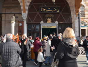 Mevlana Müzesi’nde “Şebiarus” yoğunluğu yaşanıyor