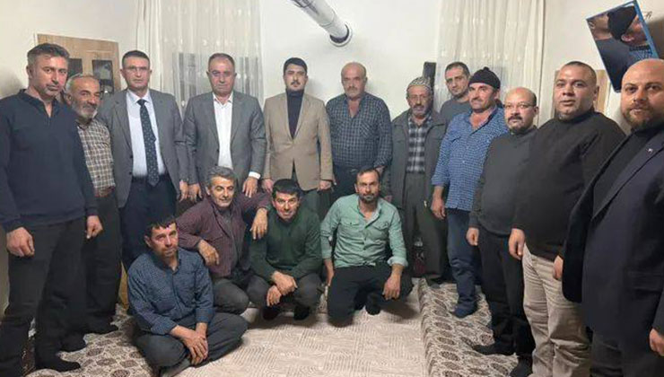 MHP, Konya’da sıkılmadık el bırakmıyor