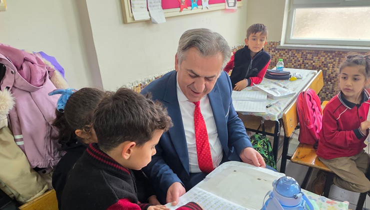 Müdür Yiğit, öğrencilerle bir araya geldi