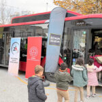Nezaket Otobüsü öğrencilerle buluşmaya başladı
