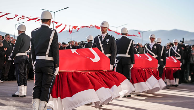 Şehitlerimizi uğurluyoruz