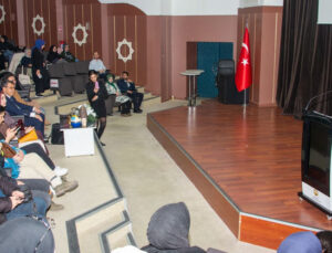 Selçuk Üniversitesinde Dünya Arapça Günü kutlandı