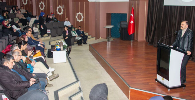 Selçuk Üniversitesinde Dünya Arapça Günü kutlandı