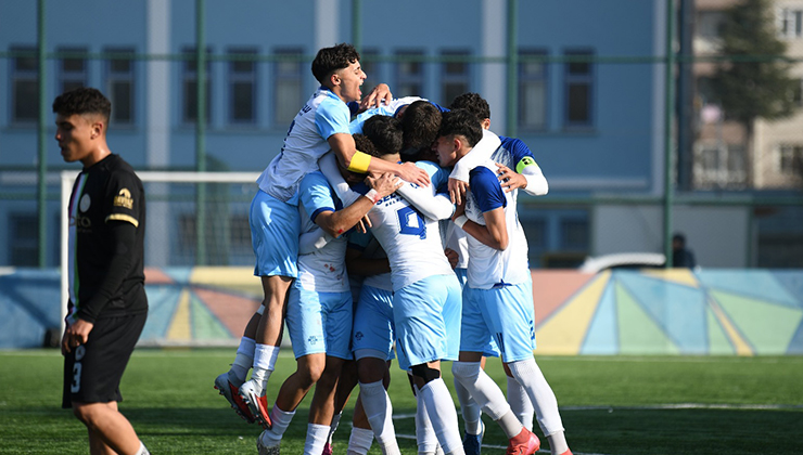 Selçuklu Belediyespor, lider Isparta’yı 5’ledi