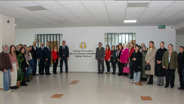 Selçuk’ta ebeler için iki önemli eğitim