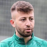 Silahlı saldırıya uğrayan futbolcu hayatını kaybetti