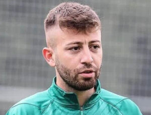 Silahlı saldırıya uğrayan futbolcu hayatını kaybetti