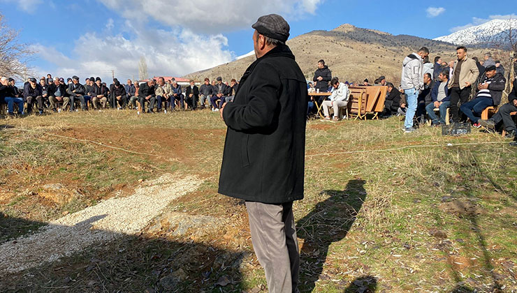 Suçsuz yere öldürülen 2 çocuk annesi memleketinde toprağa verildi