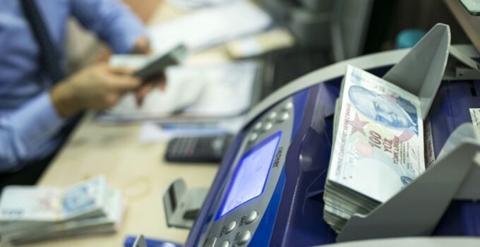 Toplam ciro endeksi ekimde yıllık bazda yüzde 35,4 arttı