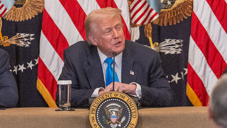 Trump: Ben akıllı bir sesim ve dinlenmeliyim