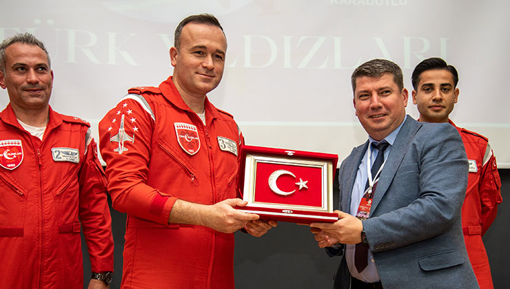 Türk Yıldızları, Selçuk Üniversitesi öğrencileriyle buluştu