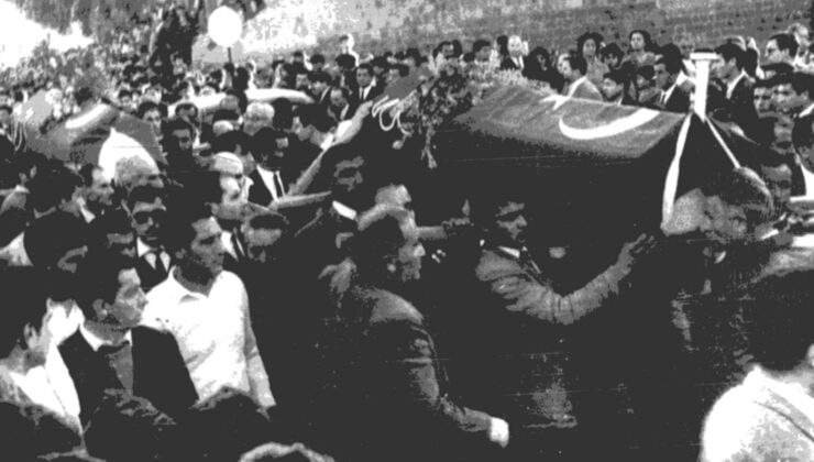 Türkiye, 1963’teki “Kanlı Noel” katliamında hayatını kaybeden Kıbrıslı Türkleri andı