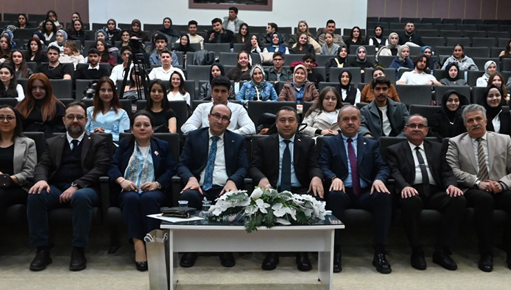 Üniversite Sanayi İş Birliği kapsamında eğitim alan öğrenciler sertifikalarını aldılar