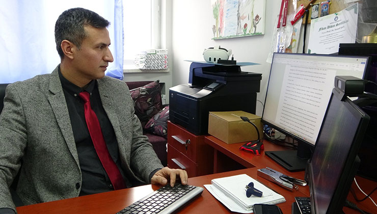 Uzmanından yapay zeka uyarısı: “Evcilleştirmezsek aileyi yıkar”