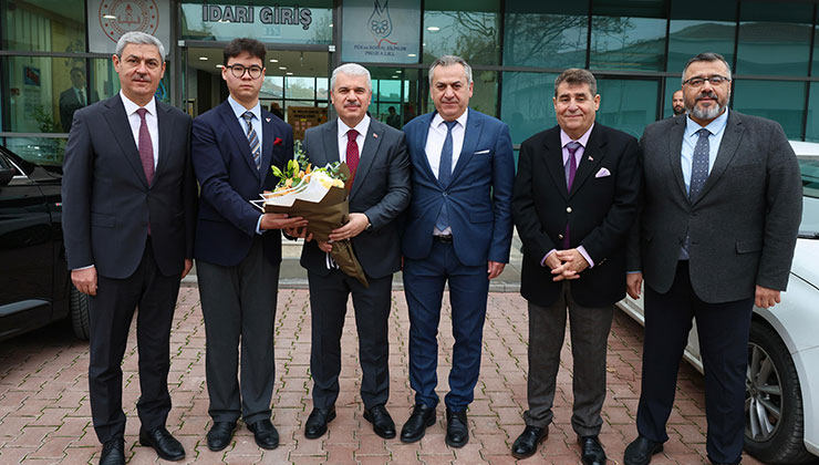 Vali Akın, Selçuklu’daki o proje okulunu ziyaret etti