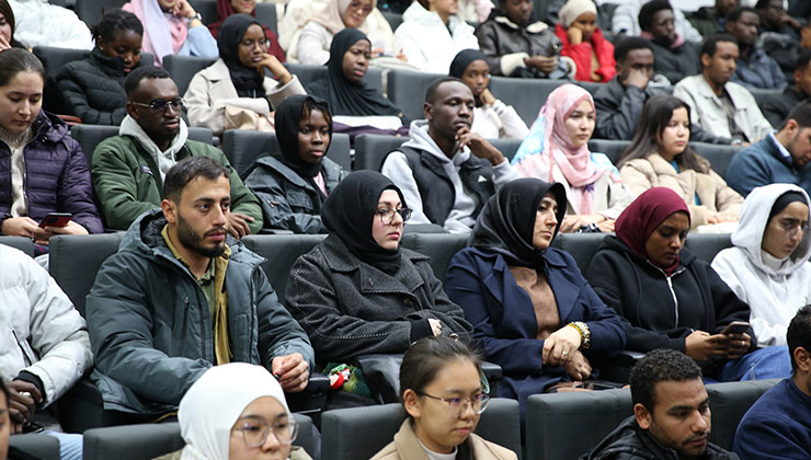 Yabancı üniversite öğrencileri Mevlana’yı Konya’da yakından tanıma imkanı buluyor