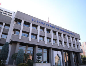 Yenilenebilir Enerji Kaynak Alanları yönetmeliğinde değişikliğe gidildi