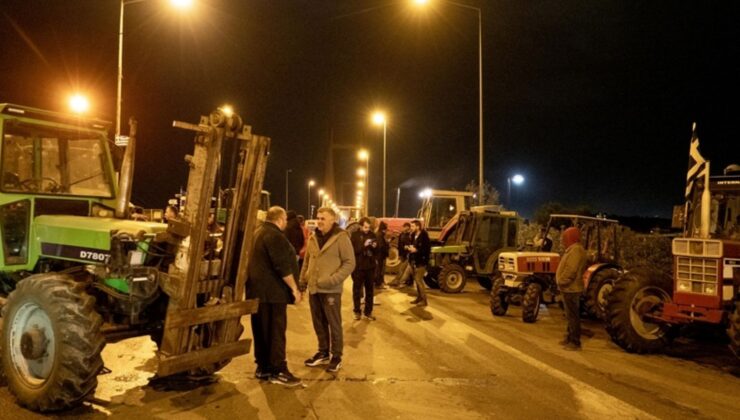 Yunanistan’da eylem yapan çiftçiler bugün Selanik-Atina yolunu kapatma kararı aldı