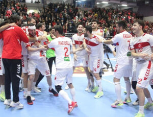 A Milli Takım bileti aldı