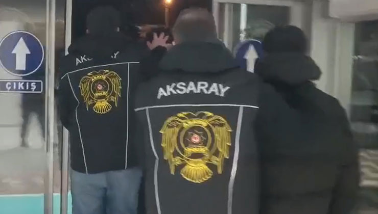 Aksaray’da bıçakçı dükkanını soyan 3 şüpheli yakalandı