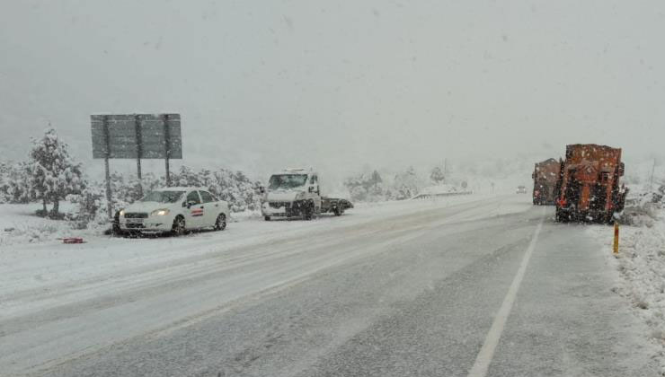 Alacabel’de kar yağışı ulaşımı etkiledi