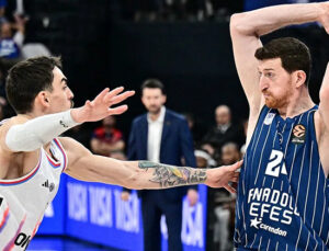Anadolu Efes, Baskonia sınavında