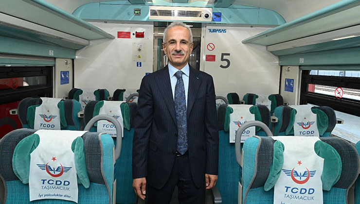 Bakan Uraloğlu: Ara tatilde trenlerde 24 bin kişilik kapasite artışı sağlayacağız