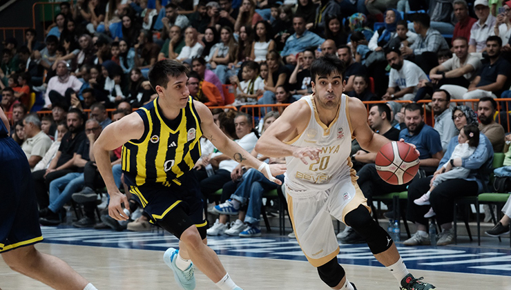 Basketbolda heyecan sürüyor! Konya Büyükşehir, Fenerbahçe sınavında