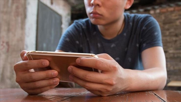 Çocuklara sosyal medya yasağı tüm dünyada yayılıyor