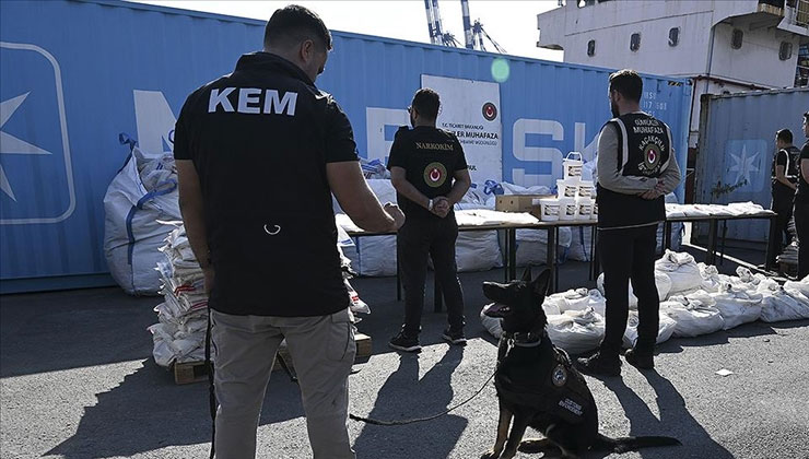 Gümrükler Muhafaza ekipleri zehir tacirlerine göz açtırmadı