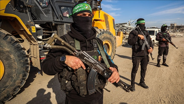 Hamas: İsrail Gazze’de yerinden edilmiş sivillerin çadırlarını vurarak ateşkesi hedef alıyor