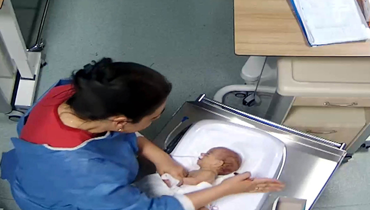 Hemşire şiddeti sonucu engelli kalan Deniz Esin’in darbedilme anları kamerada