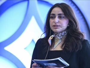 İnsan kaynakları yönetimi ve performans değerlendirmesinde teknoloji ve yenilik vurgusu