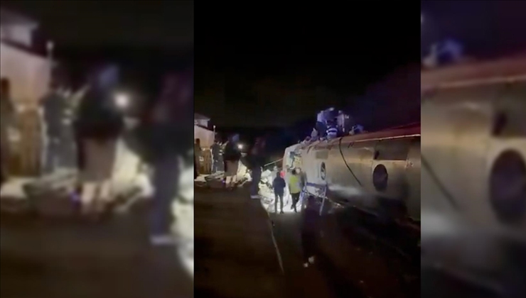 İspanya’da iki hızlı trenin karıştığı kazada yaşamını yitirenlerin sayısı 39’a yükseldi