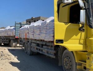 İsrail, Gazze’ye yardım ulaştıran 37 uluslararası kuruluşun lisansını iptal etmeye başladı