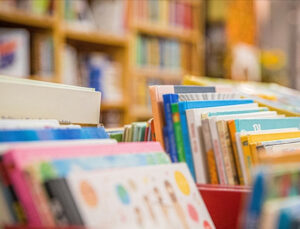 İsrailli “yerleşimci-işgalci” kelimelerini kullanan Fransız yayınevi baskılar sonucu kitaplarını toplattı