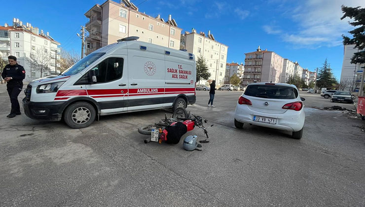 Karaman’da otomobil ile motosiklet çarpıştı