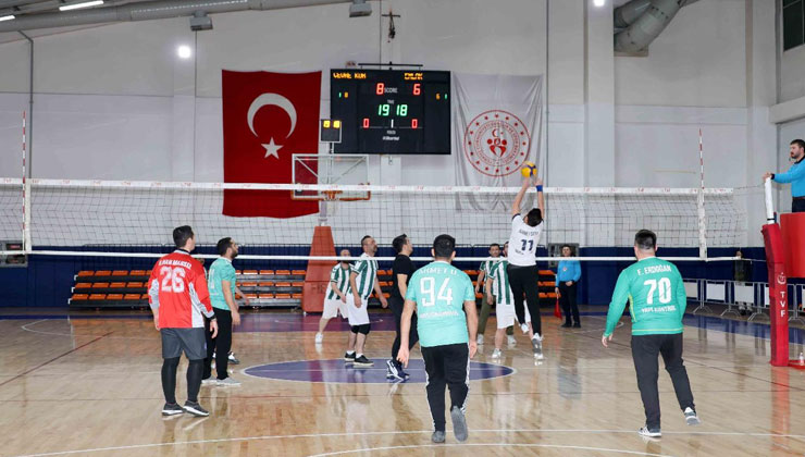 Karatay’da voleybol heyecanı başladı