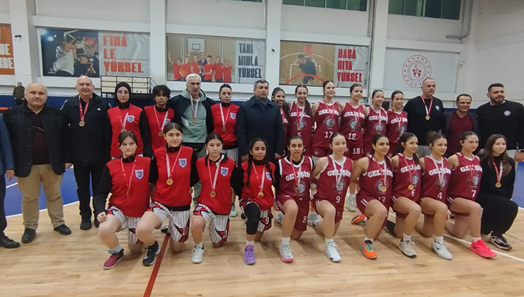 Konya Arena Basketbol şampiyonluğa koşuyor