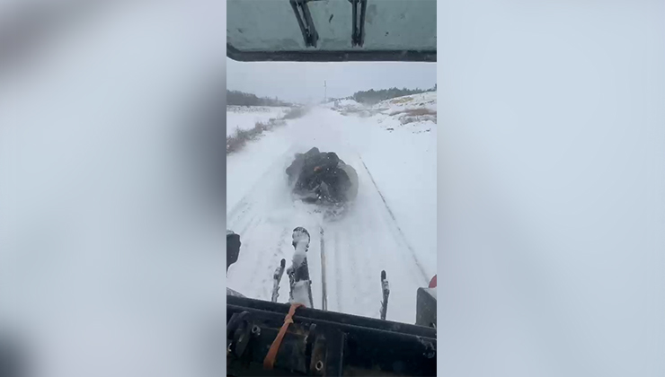 Konya’da askere gidecek gençlerin kar eğlencesi