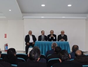 Konya’da din görevlilerine hac eğitimi veriliyor